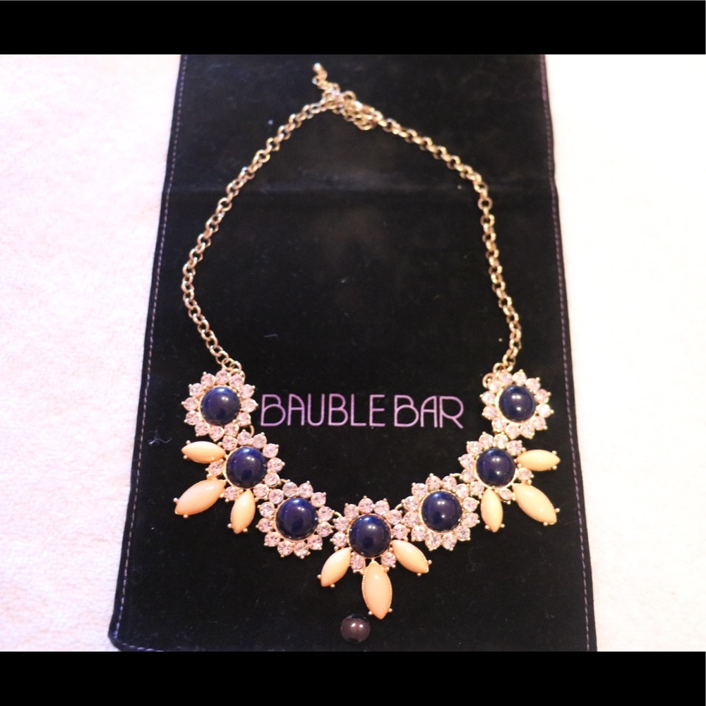 Statement necklace